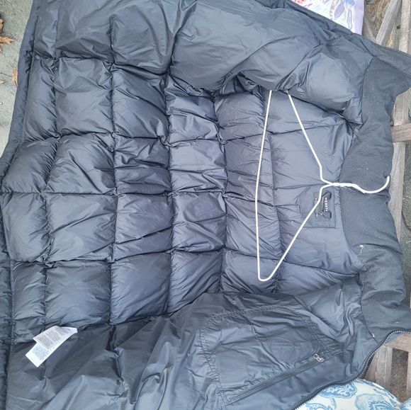 Mountain Hardwear Down Jacket  DryQ - Picture 13 of 16